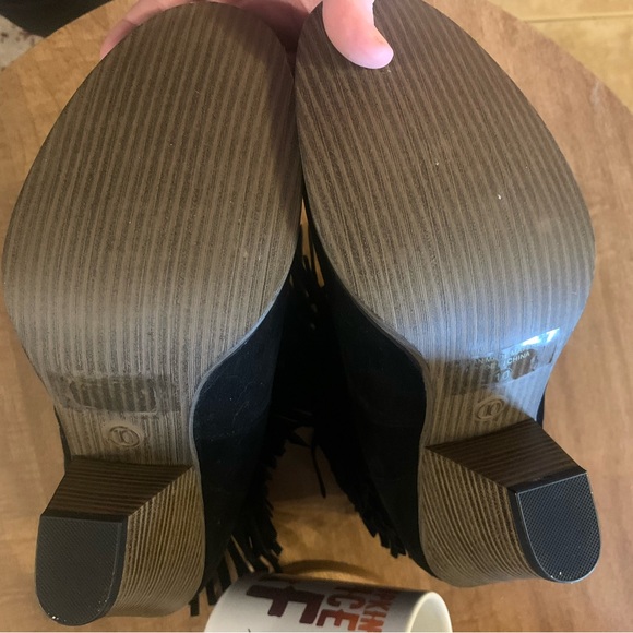 Fringe booties - Picture 4 of 5